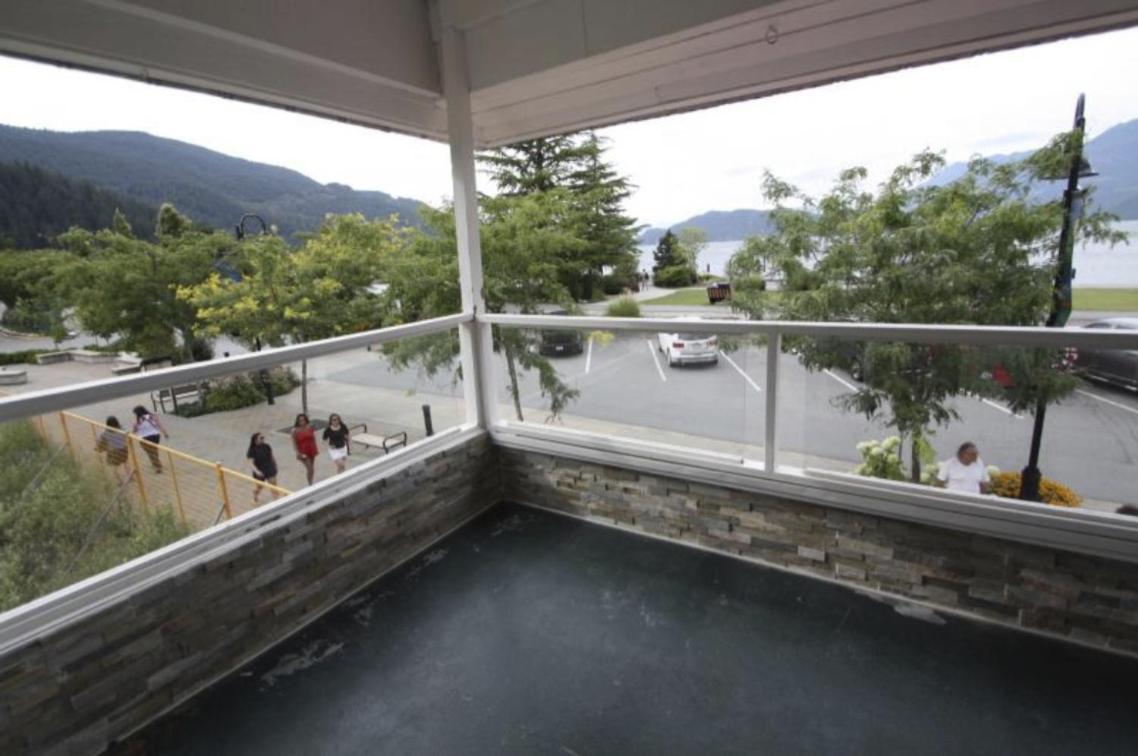 Harrison Spa Motel Harrison Hot Springs Eksteriør bilde